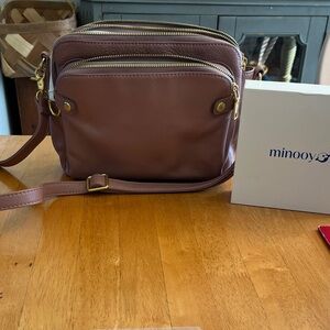 Minooy Women's Crossbody Bag - Blush pink